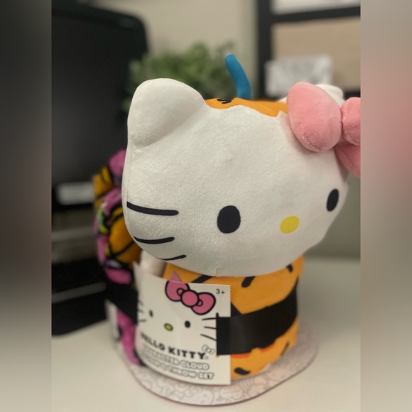 Hello Kitty ~ Pumpkin 🎃 Plush set💕 - Picture 3 of 6